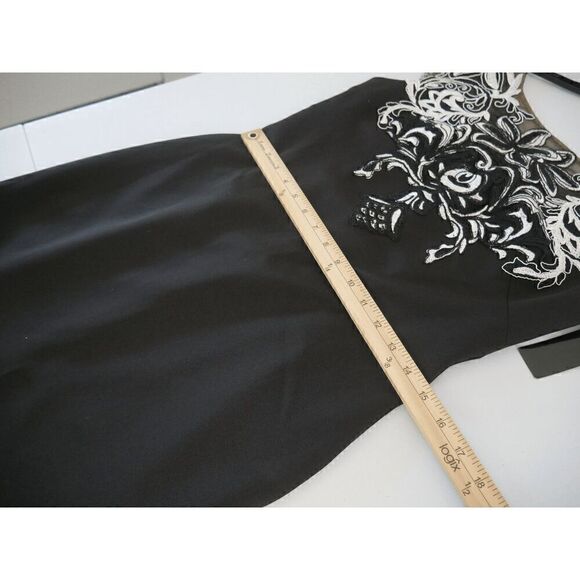 XSCAPE Embroidered Appliqué Scuba Crepe Cocktail Dress Size 6 - Picture 9 of 10